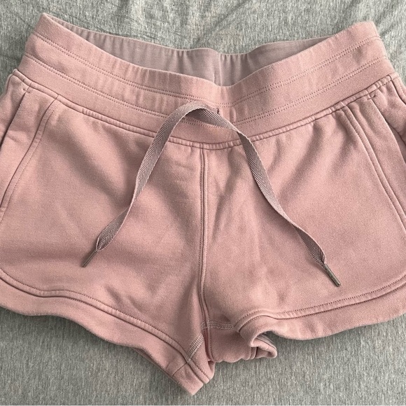 lululemon athletica Pants - Lululemon Pale Pink Scuba Shorts / Size 8